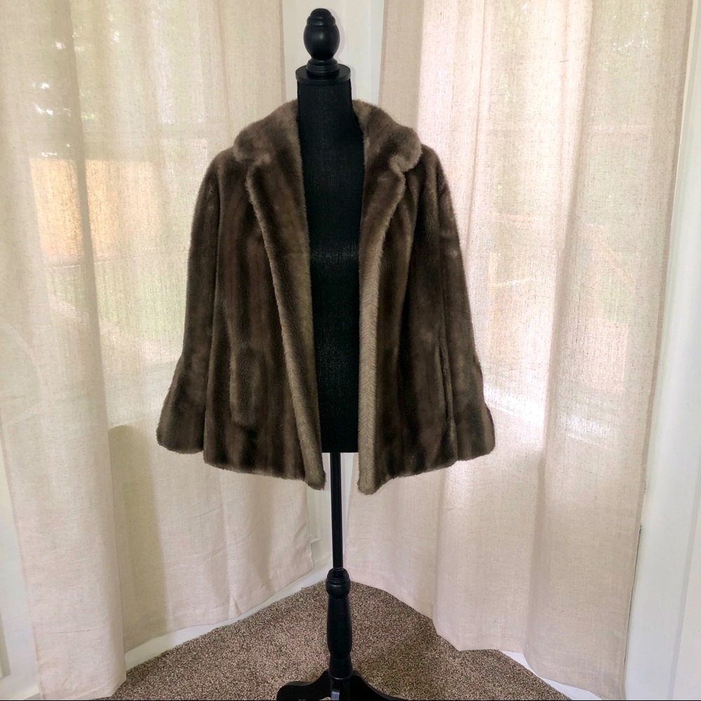 Vintage Rich’s Salon Ladies Faux Fur Coat